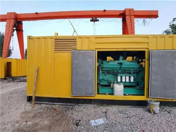 成县冬季低温环境下，500KW发电机组应该选择什么类型的启动电瓶？